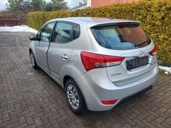 Silber Gebraucht 2018 Hyundai i20 Space Van / Kleinbus | 9.690 € (Fairer Preis)