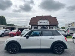Weiß Gebraucht 2016 Mini Cooper Kleinwagen | 18.800 €