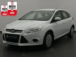 Weiß Gebraucht 2014 Ford Focus S Limousine | 9.990 € (Fairer Preis)