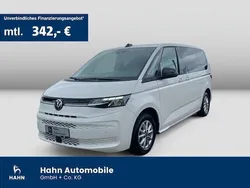 Weiß Gebraucht 2024 VW Multivan Life Van / Kleinbus | 52.900 € (Superpreis)