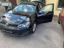 Schwarz Gebraucht 2015 VW Golf VII Trendline Limousine | 12.250 € (Fairer Preis)