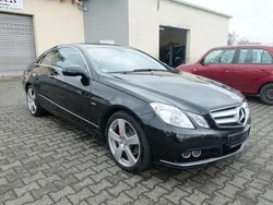 Schwarz Gebraucht 2009 Mercedes E350 Coupé | 9.990 € (Guter Preis)