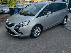Grau Gebraucht 2014 Opel Zafira Active Van / Kleinbus | 6.000 €