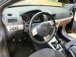 Schwarz Gebraucht 2008 Opel Astra Coupé | 900 € (Superpreis)