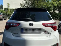 Weiß Gebraucht 2019 Toyota Yaris Sport Kleinwagen | 14.500 € (Fairer Preis)