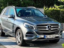 Grau Gebraucht 2018 Mercedes GLE350 SUV | 32.700 € (Etwas zu teuer)