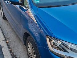 Blau Gebraucht 2018 VW Sharan Comfortline Van / Kleinbus | 17.999 € (Superpreis)