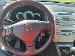 Silber Gebraucht 2005 Toyota Corolla Verso Edition Van / Kleinbus | 3.400 € (Fairer Preis)