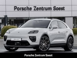 Grau Gebraucht 2024 Porsche Macan 4 Electric SUV | 111.569 € (Guter Preis)
