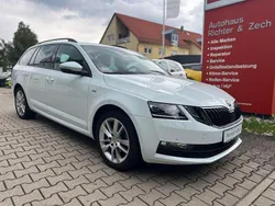 Weiß Gebraucht 2018 Skoda Octavia Clever Kombi | 10.990 € (Fairer Preis)
