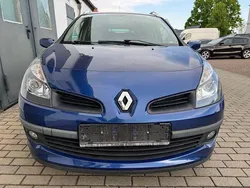 Blau Gebraucht 2008 Renault Clio II Limousine | 1.390 € (Guter Preis)