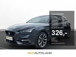 Magnetic grau metallic Neu 2025 Seat Leon FR Limousine | 33.785 € (Etwas zu teuer)