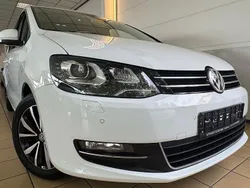 Pure white Gebraucht 2020 VW Sharan Highline Van / Kleinbus | 28.900 € (Etwas zu teuer)