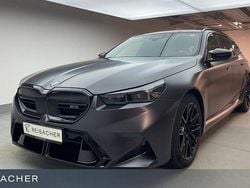 Blau Neu 2025 BMW M5 Performance Kombi | 144.990 € (Guter Preis)