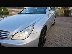 Silber Gebraucht 2006 Mercedes CLS350 Limousine | 7.700 €