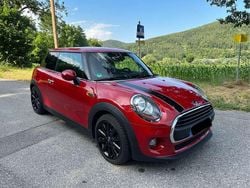Rot Gebraucht 2017 Mini ONE Kleinwagen | 10.500 € (Fairer Preis)