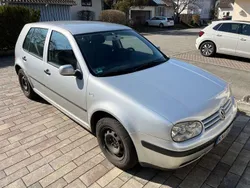Silber Gebraucht 2001 VW Golf IV Edition Limousine | 2.000 € (Fairer Preis)