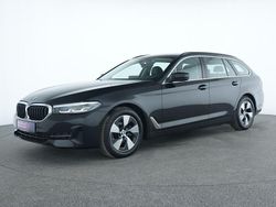 Black sapphire Gebraucht 2022 BMW 520 Sport Line Limousine | 31.895 € (Superpreis)
