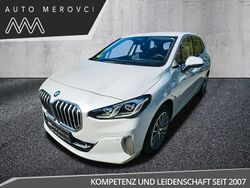 Weiß Gebraucht 2023 BMW 218 Active Tourer Luxury Line Van / Kleinbus | 24.995 € (Guter Preis)