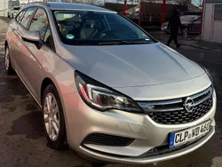 Silber Gebraucht 2017 Opel Astra Active Kombi | 6.200 € (Etwas zu teuer)