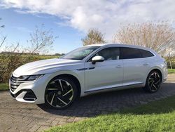 Weiß Gebraucht 2023 VW Arteon Kombi | 40.000 € (Teuer)