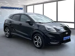 Agate black met Neu 2025 Ford Puma Gen-E ST-Line SUV | 24.950 €