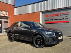 Grau Gebraucht 2023 Audi Q2 S-Line SUV | 33.800 € (Teuer)