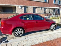 Rot Gebraucht 2007 Lexus IS220d Limousine | 4.500 € (Fairer Preis)