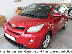 Rot Gebraucht 2009 Toyota Urban Cruiser SUV | 4.790 € (Fairer Preis)