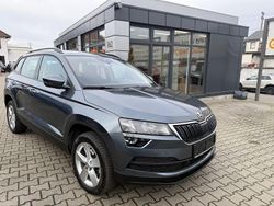 Grau (metallic) Gebraucht 2021 Skoda Karoq Style SUV | 23.990 € (Fairer Preis)
