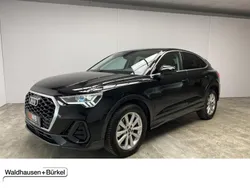 Mythosschwarz (metallic) Gebraucht 2023 Audi Q3 Sportback Basis SUV | 39.950 € (Teuer)