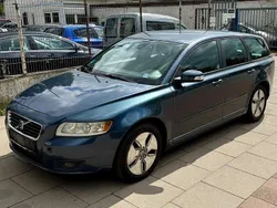 Barents blue pearl / metallic Gebraucht 2010 Volvo V50 Momentum Kombi | 3.650 € (Fairer Preis)