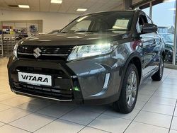 Titan dark gray pearl metallic Neu 2025 Suzuki Vitara Comfort SUV | 26.990 € (Fairer Preis)
