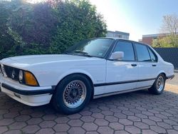 Weiß Gebraucht 1983 BMW 745 Shadowline Limousine | 27.500 €