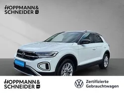 Pure white Gebraucht 2024 VW T-Roc Style SUV | 30.810 € (Etwas zu teuer)