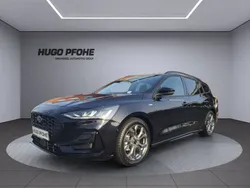 Agate black Gebraucht 2024 Ford Focus ST-Line X Kombi | 27.550 € (Fairer Preis)