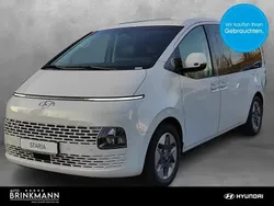 Creamy white / sol Gebraucht 2024 Hyundai Staria Trend Van | 46.970 € (Fairer Preis)