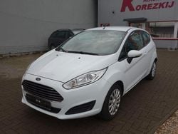 Weiß Gebraucht 2015 Ford Fiesta Trend Kleinwagen | 5.489 € (Guter Preis)