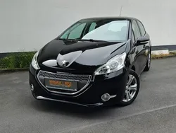 Schwarz Gebraucht 2013 Peugeot 208 Allure Kleinwagen | 4.500 € (Guter Preis)