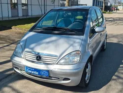 Silber Gebraucht 2001 Mercedes A160 Elegance Van / Kleinbus | 2.888 €
