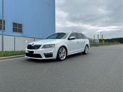 Weiß Gebraucht 2015 Skoda Octavia RS Kombi | 15.250 € (Fairer Preis)
