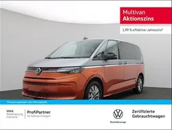 Orange Gebraucht 2024 VW Multivan Life Van / Kleinbus | 54.920 € (Fairer Preis)