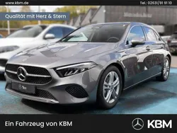 Mountaingrau Gebraucht 2024 Mercedes A200 Limousine | 32.480 € (Teuer)