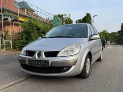 Grau Gebraucht 2007 Renault Scénic II Expression Van / Kleinbus | 700 € (Superpreis)