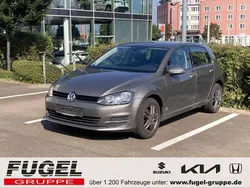 Limestone grey metallic Gebraucht 2015 VW Golf VII Trendline Limousine | 10.895 € (Fairer Preis)