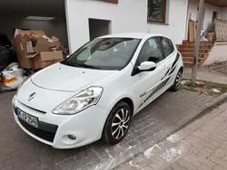 Weiß Gebraucht 2014 Renault Clio III Collection | 3.650 € (Fairer Preis)