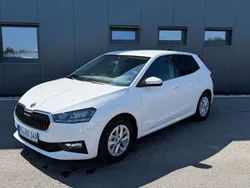 Weiß Gebraucht 2024 Skoda Fabia Style Limousine | 19.490 € (Fairer Preis)
