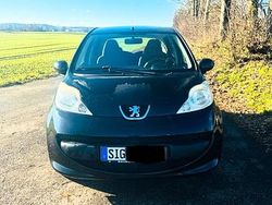 Schwarz Gebraucht 2008 Peugeot 107 Kleinwagen | 1.499 € (Fairer Preis)
