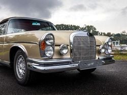 Tunisbeigemetallic Gebraucht 1963 Mercedes 220 Cabrio | 109.950 €