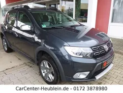 Grau Gebraucht 2020 Dacia Sandero Stepway Kleinwagen | 12.990 € (Fairer Preis)